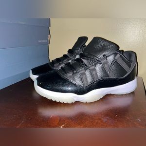 Jordan 11 Low 72-10 size 11